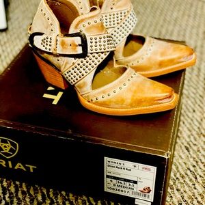 Woman’s Ariat Dixon Rock N Roll booties.